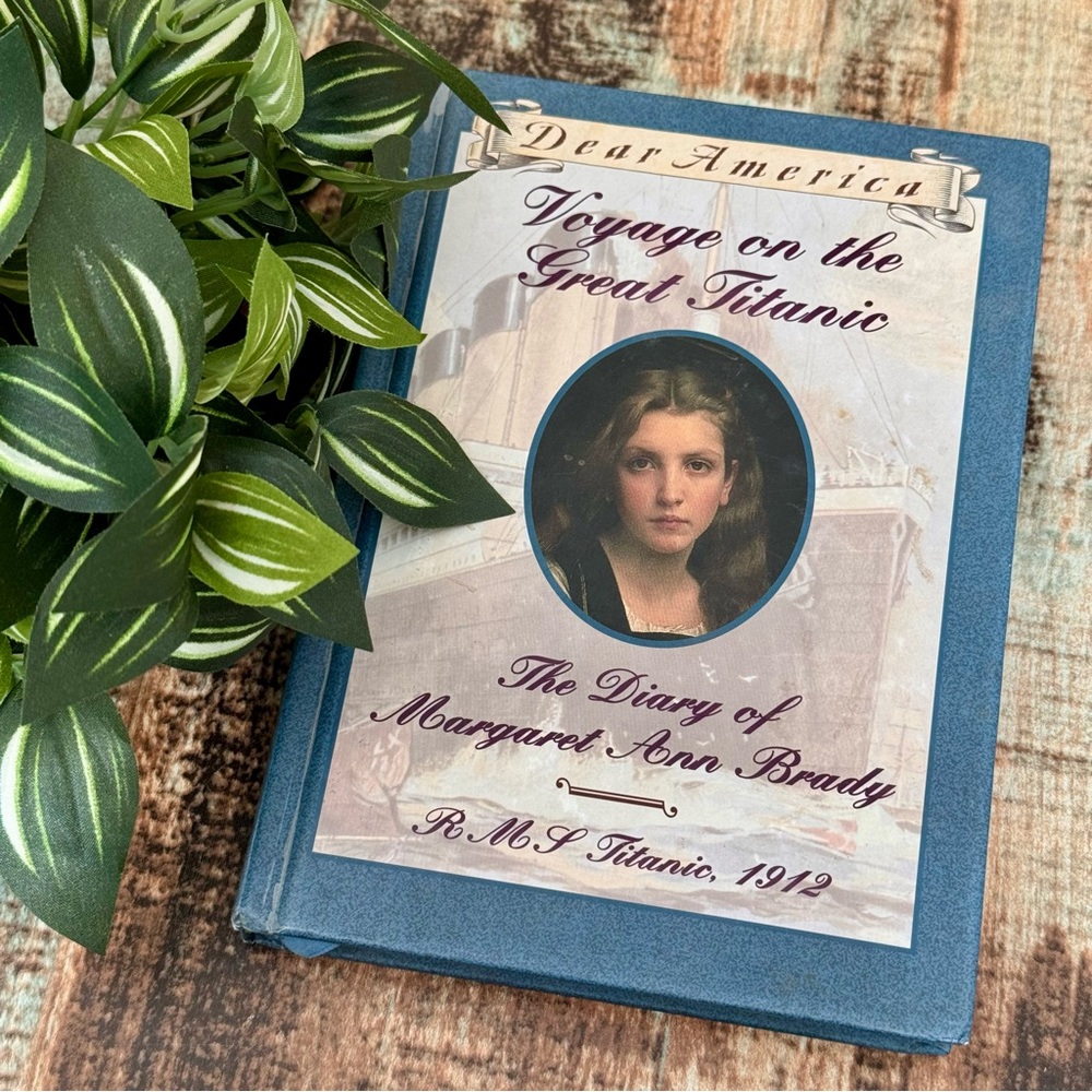 Dear America: “Voyage on the Great Titanic” Diary Book